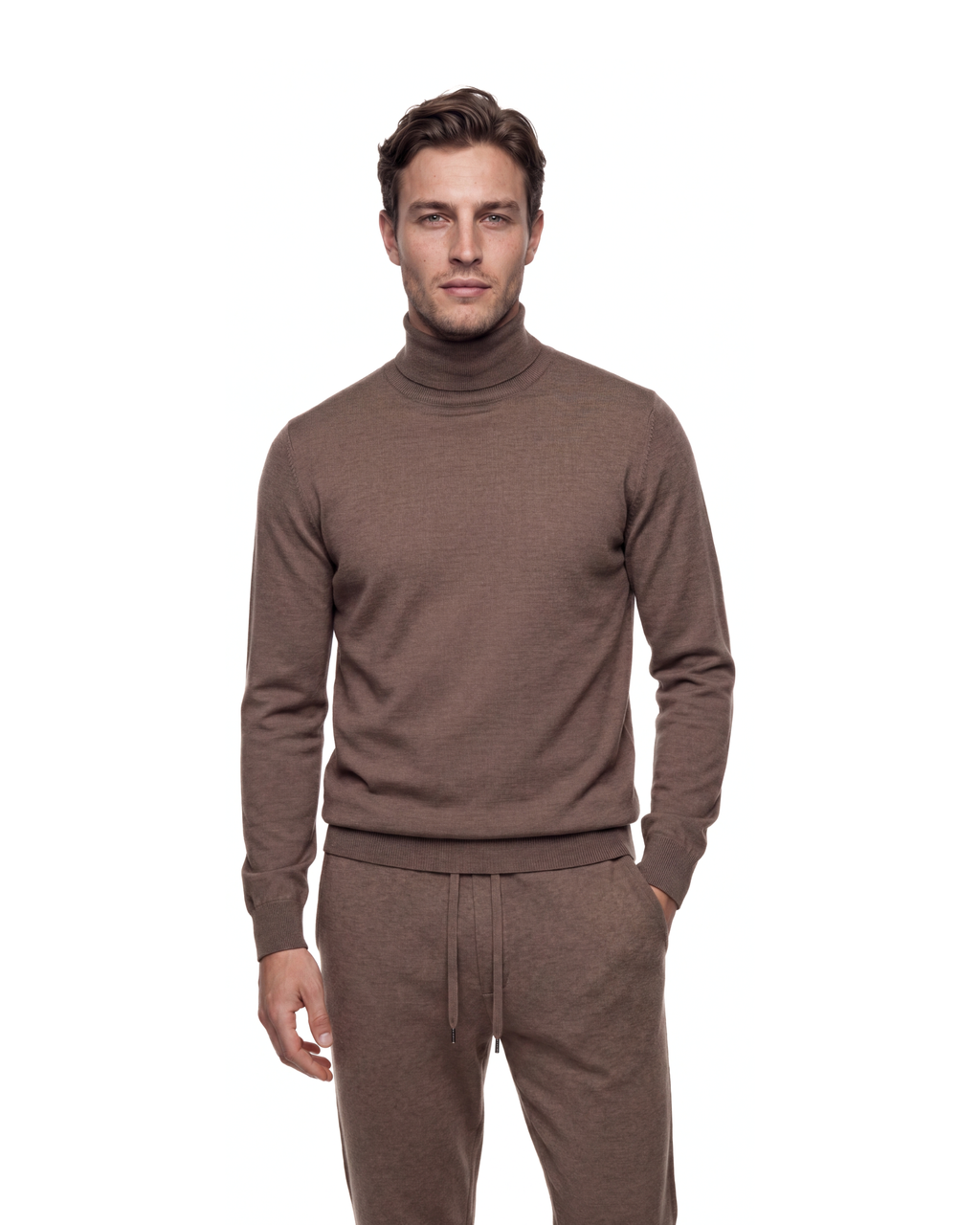 PLAIN TAUPE TURTLENECK